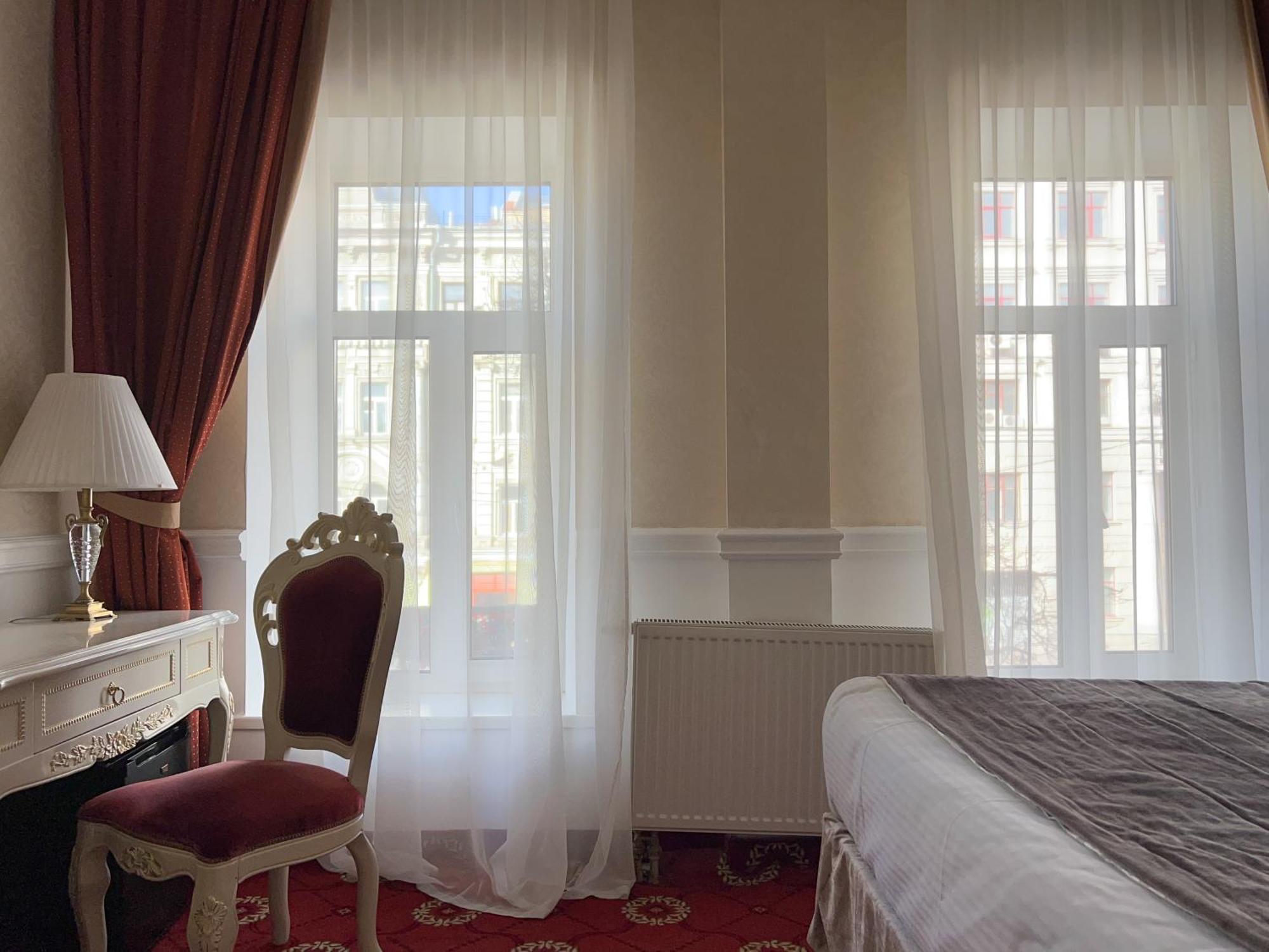 Royal Grand Hotel Kijev Szoba fotó