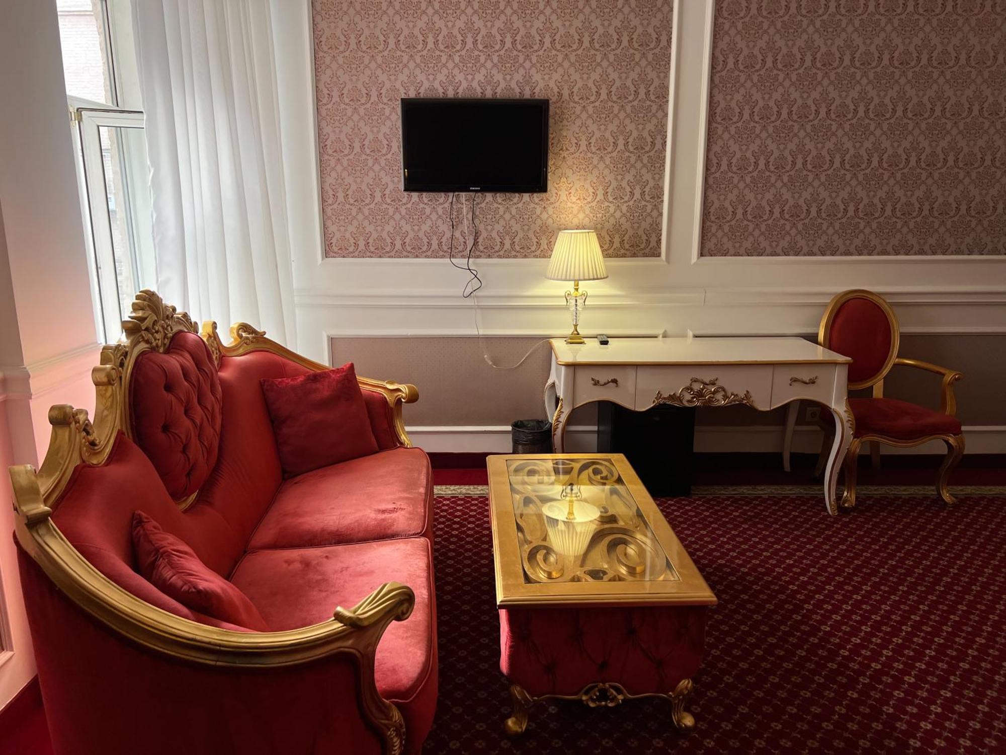 Royal Grand Hotel Kijev Szoba fotó