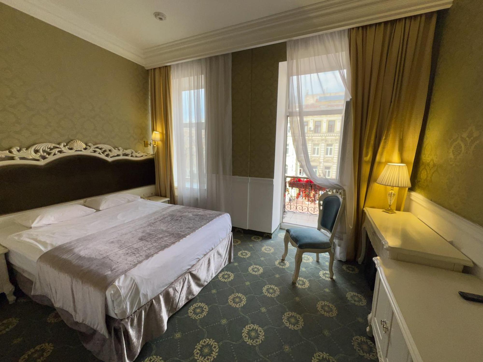Royal Grand Hotel Kijev Szoba fotó